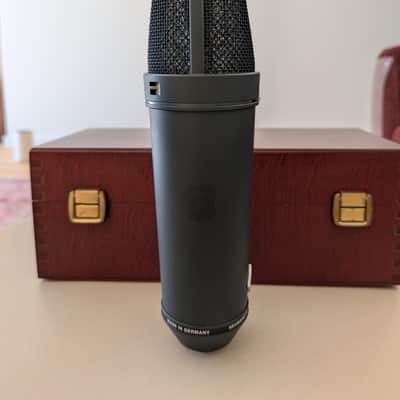 Neumann U 87 Ai mt Large Diaphragm Multipattern Condenser Microphone - Matte Black image 3