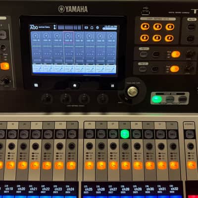 Yamaha TF5 48 Input Digital Mixing Console image 2