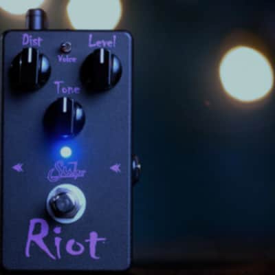 Suhr Riot Versatile High-Gain Distortion Pedal - Black Edition image 3