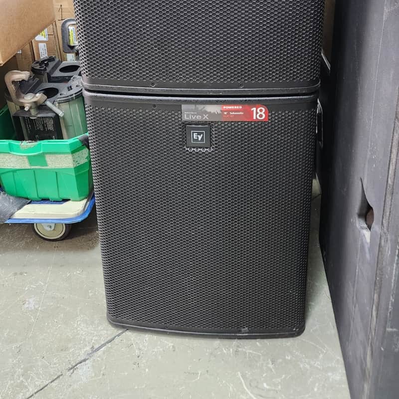 2015 Electro-Voice LIVE X Model ELX 118-P BLACK