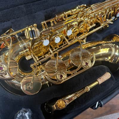 Yamaha YAS-62III Professional Eb Alto Saxophone Gold Lacquered Brass New Unplayed #951 image 2