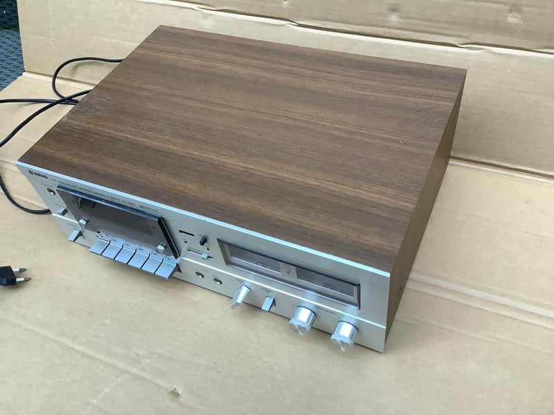 Yamaha TC-520 Natural Sound Stereo Cassette Deck vintage made In Japan image 1