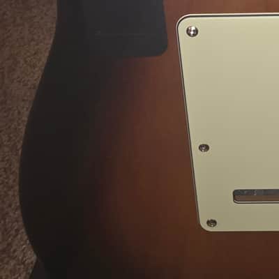 Fender Deluxe Roadhouse Stratocaster 2012 - 3 Color Sunburst image 6