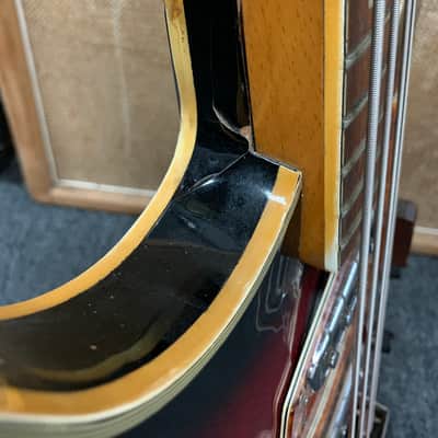 Royal Artist  Bass 60’s Red Sunburst image 9