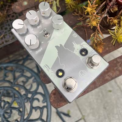 Walrus Audio Monument Harmonic Tap Tremolo V2