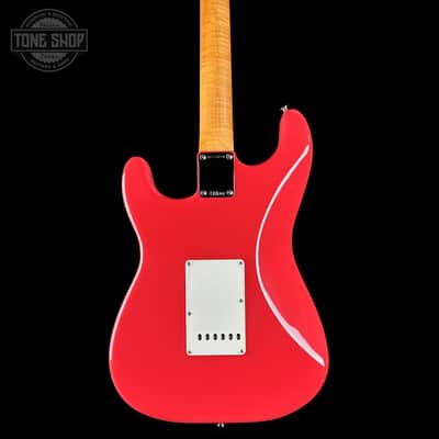 Fender Limited Edition American Vintage II 1961 Stratocaster RW Fiesta Red w/case image 3