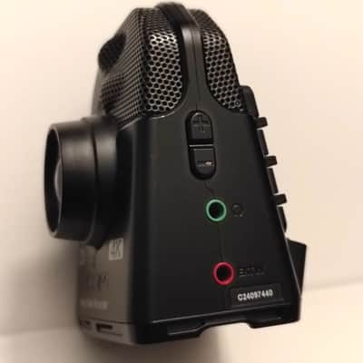 Zoom Q2n-4K Handy Video Recorder + 128GB SD Card + HDMI Cable + Tripod image 6