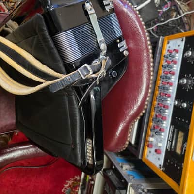 International Centromatic Piano Accordion 41/120 W Case And Straps image 12