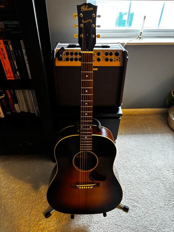 Gibson Custom Shop Historic 1942 Banner J-45