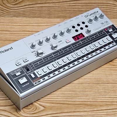 Roland TR-06 Drumatix Rhythm Performer Boutique Series Drum Machine