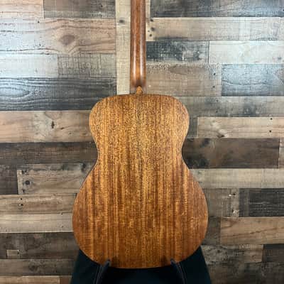 Martin 000-17 Standard Series Acoustic Guitar, Dark Mahogany, Hard Case, Free Ship, 977 image 2