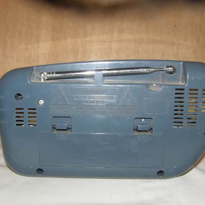 Petite radio "Fifty" AM-FM, portable image 3