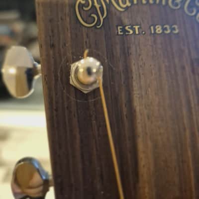 000-28 Standard Series | 000-28 | LEFT HANDED | Reimagined Sitka Spruce Top, East Indian Rosewood Back & Sides image 3