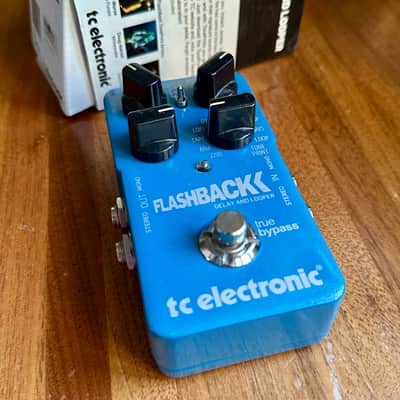 TC Electronic Flashback Delay & Looper 2014 - 2017 - Blue image 4