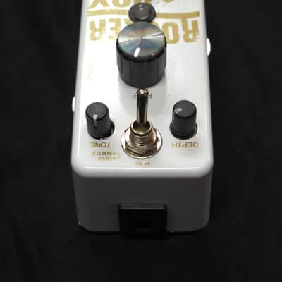 Outlaw Rocker Box Tremolo image 4