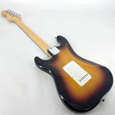2021 Fender Japan Traditional Late 60's Stratocaster - 3-Colour Sunburst image 3