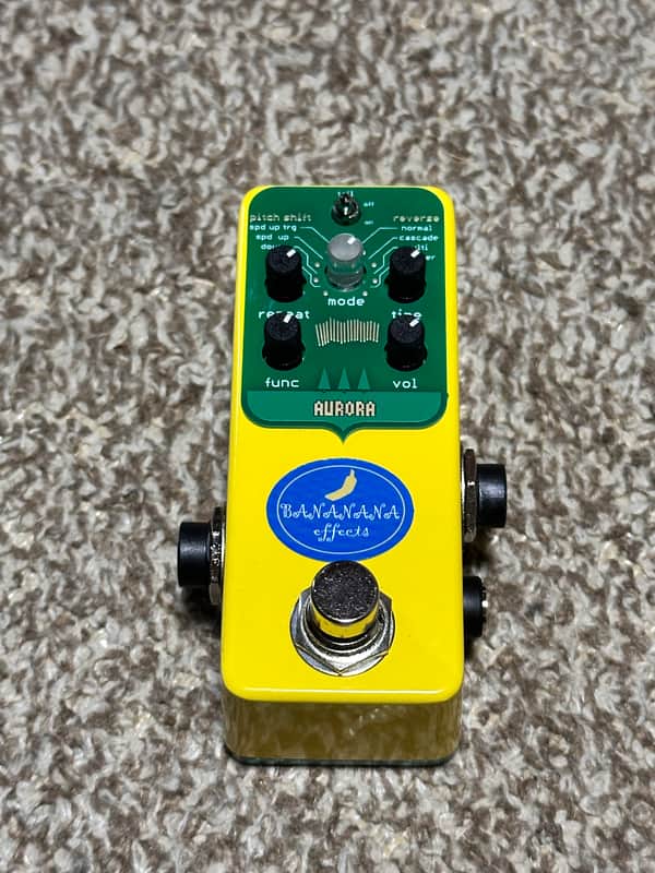 Bananana Effects Aurora 8-Mode Pitch Shift Delay Pedal | Reverb