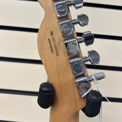 Fender Standard Telecaster 2009 - 2018 - Lake Placid Blue image 5