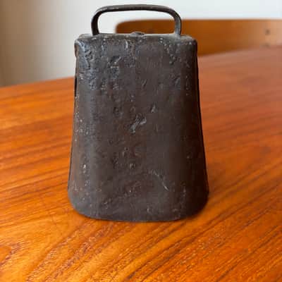 Vintage 1900s 4.5" Steel Cowbell Unmarked - See Video! image 3