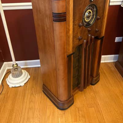 Sparton 867 Vintage Radio with Bluetooth Conversion image 3