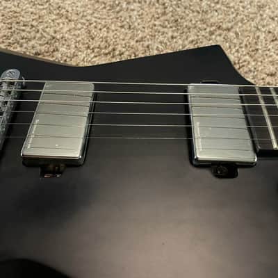 Solar E2.6C 2024 - Carbon Matte Black with SD Active Blackouts and Gotoh Locking Tuners + Bridge/Tailpiece image 3