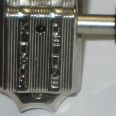 ONE near A+ genuine Gibson (Kluson) Deluxe Vintage Style Tuner for high D, A, low E side - PMMH model but with Black BUTTON (& says KLUSON DELUXE) + screws, washer, & nut with threaded shaft - HARDWARE: Nickel (from 2013 LPJ - NO guitar included) image 3