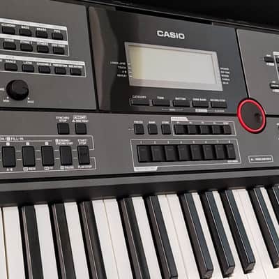 Mint Casio CT-X5000 61-Key Portable Keyboard w/Case! image 2