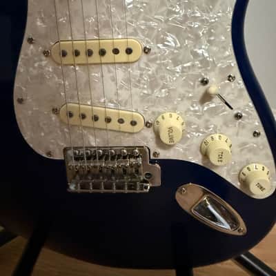 Fender Stratocaster 2006 - Loaded Electron Blue body image 2