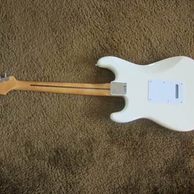 Fender Stratocaster Deluxe Roadhouse 2007 - Arctic White w/HSC image 5