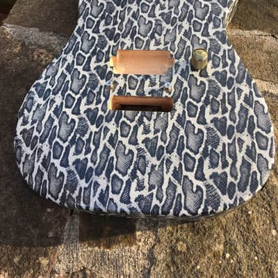 KnE Charvel Dinky Snakeskin image 2