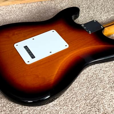 Fender Vintera '50s Stratocaster Modified with Maple Fretboard 2021 Model with 75th stamp in 2-Color Sunburst image 8