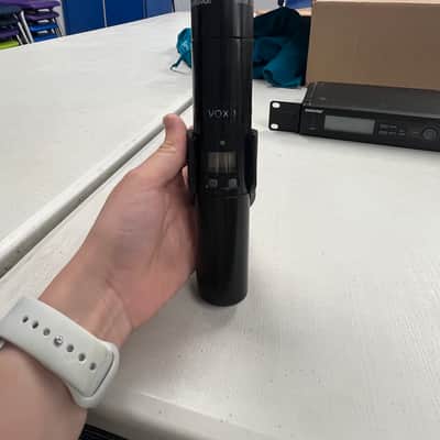 Shure SLX4 Wireless System with SM58 Handheld Mic – Fully Functional image 2