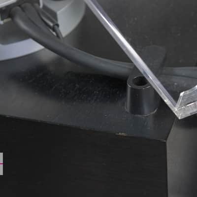 YAMAHA GT-2000 Direct Drive Turntable in Very Good Condition image 24
