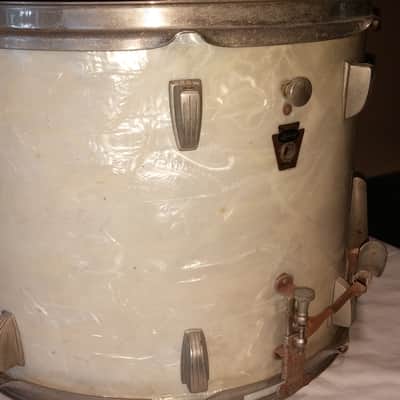 Ludwig 1959 Parade Marching Snare 15  White Marine Pearl WFL Transition Badge Nickel Hardware image 2