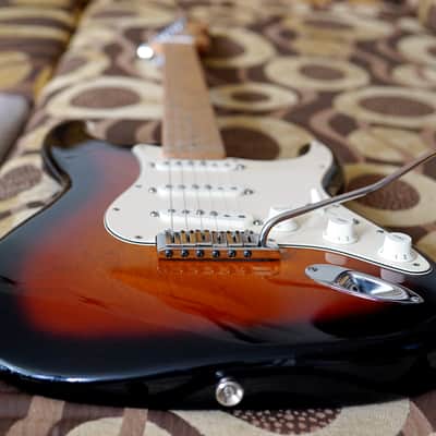 Fender Custom Shop Custom Deluxe Stratocaster image 17
