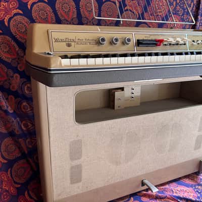 WOW! Beautiful Wurlitzer 205V Electric Piano Incredibly RARE image 2