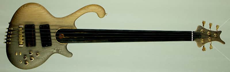 Ritter Royal "The Stone Age Roya" 5 string Fretless Bass image 1