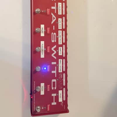 Carl Martin Octa-Switch II 2010s - Red image 7