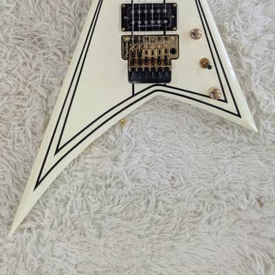 Jackson Pro Series Randy Rhoads RR3 Guitar, Ebony Fretboard, Ivory - B-Stock image 3