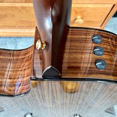 Taylor Limited Edition Custom Shop Grand Auditorium Sinker Redwood acoustic guitar  2014 - Sinker Redwood gloss top image 9