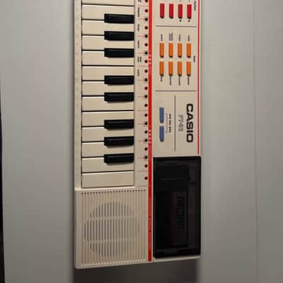 Casio PT-82 1986 - White