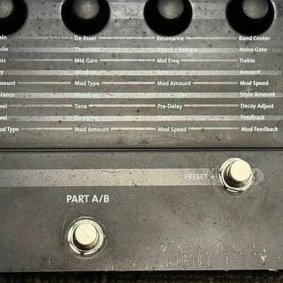 DigiTech Vocalist Live 5 Vocal Harmony & Effects Pedal w/ Factory Box & Factory Adapter, Very Good Condition image 3