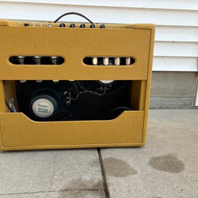Fender '57 Twin-Amp Reissue 40-Watt 2x12" Guitar Combo 2004 - 2011 - Lacquered Tweed image 9