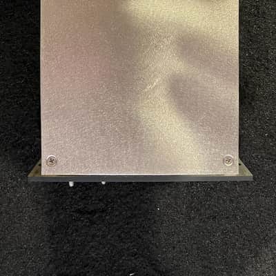 API 560 Equalizer image 2