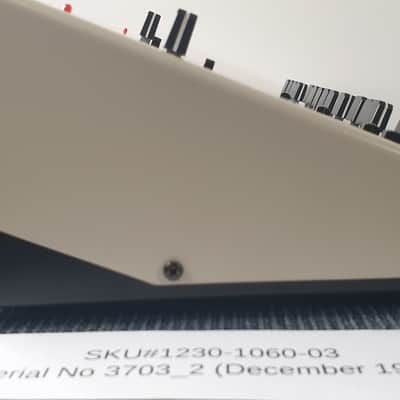 Roland CMU-810 - The real deal - not a copy - Stylish cream and black image 4