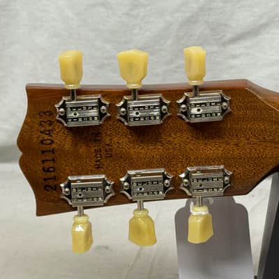 Gibson Les Paul Standard Guitar with Case 2021 - Gold Top goldtop image 11
