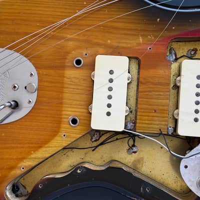 Fender Jazzmaster 1977 - Two Tone Sunburst image 10