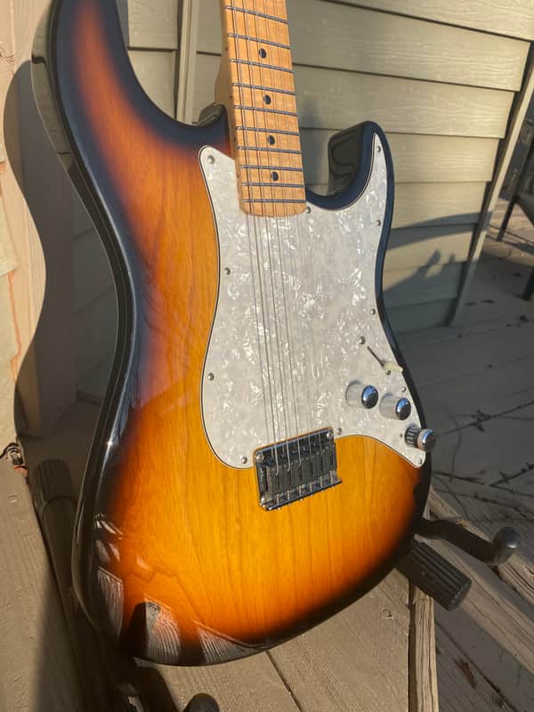 warmoth tobacco burst Here are the winners from the #Warmoth Roasted Swamp Ash contest. Both chose Black-to-Clear Burst. Awesome! What should we give away next? Strat body with swamp ash