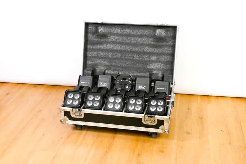 JMAZ Lighting JMAZ Lighting MAD PAR HEX 4S Battery LED Uplight Kit w/ Charging Case