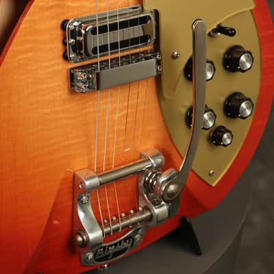 1997 Rickenbacker 330 mod w/Bigsby/Gold Guards/Vintage pickups + Autumnglo refin image 4